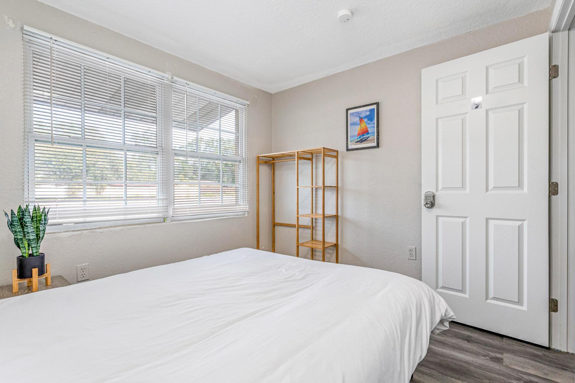 bedroom, detected: bed, window blind