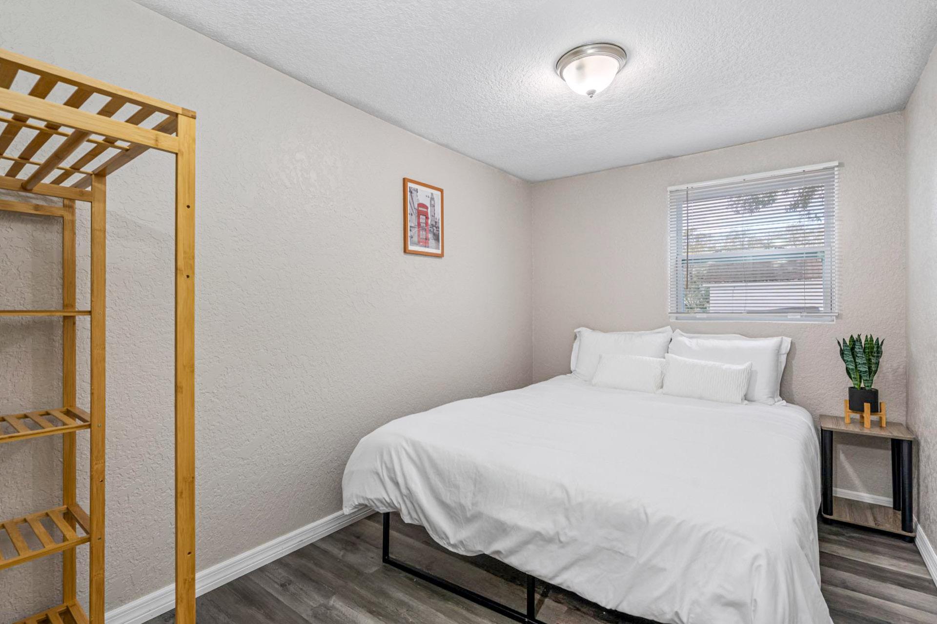 bedroom, detected: bed