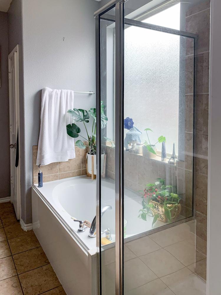 Bathroom(s)