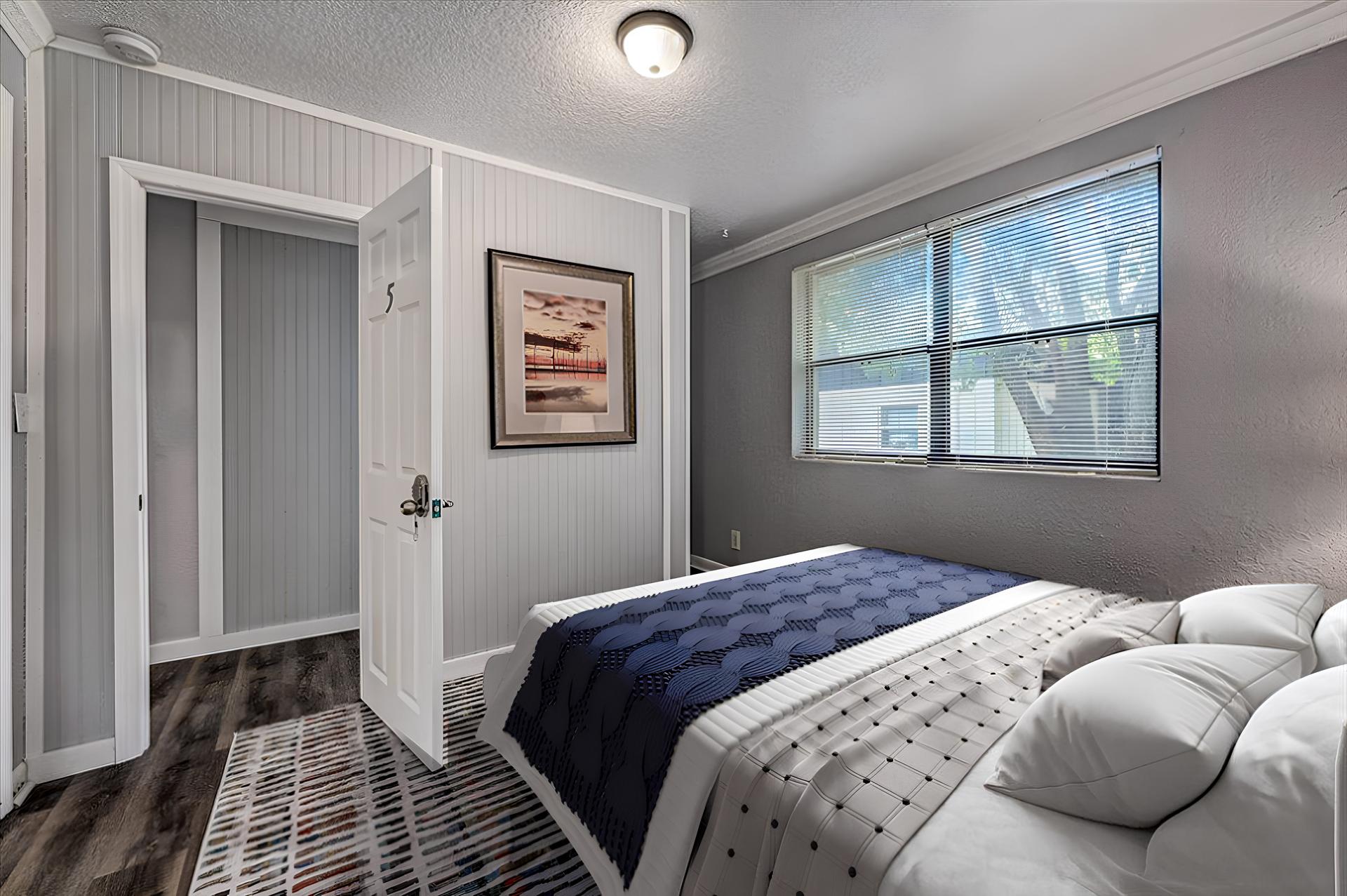 Disclaimer: This photo has been virtually staged. Not all furnishings seen will be included. Please view the virtual tour.