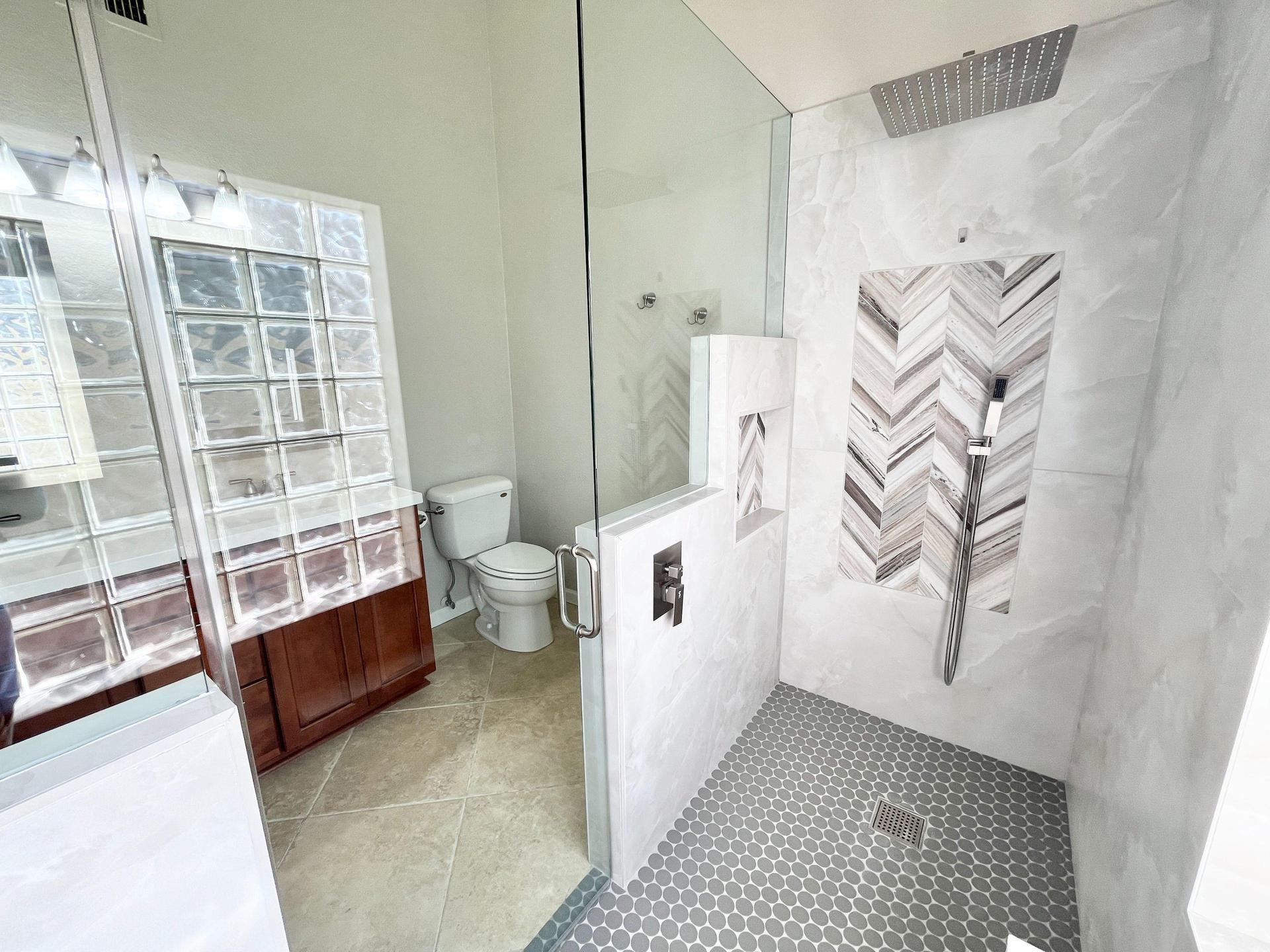 BEDROOM 5 - FULL PRIVATE BATH