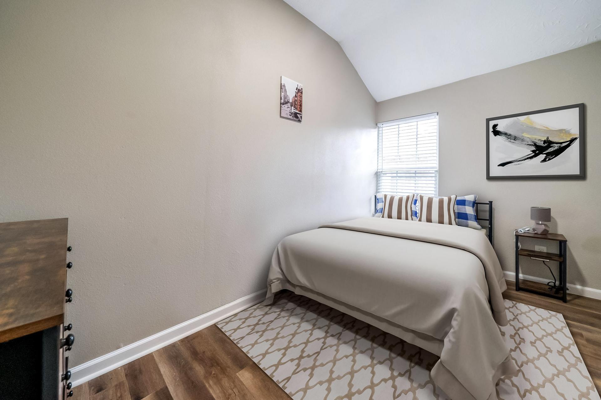 bedroom, detected:bed, window blind