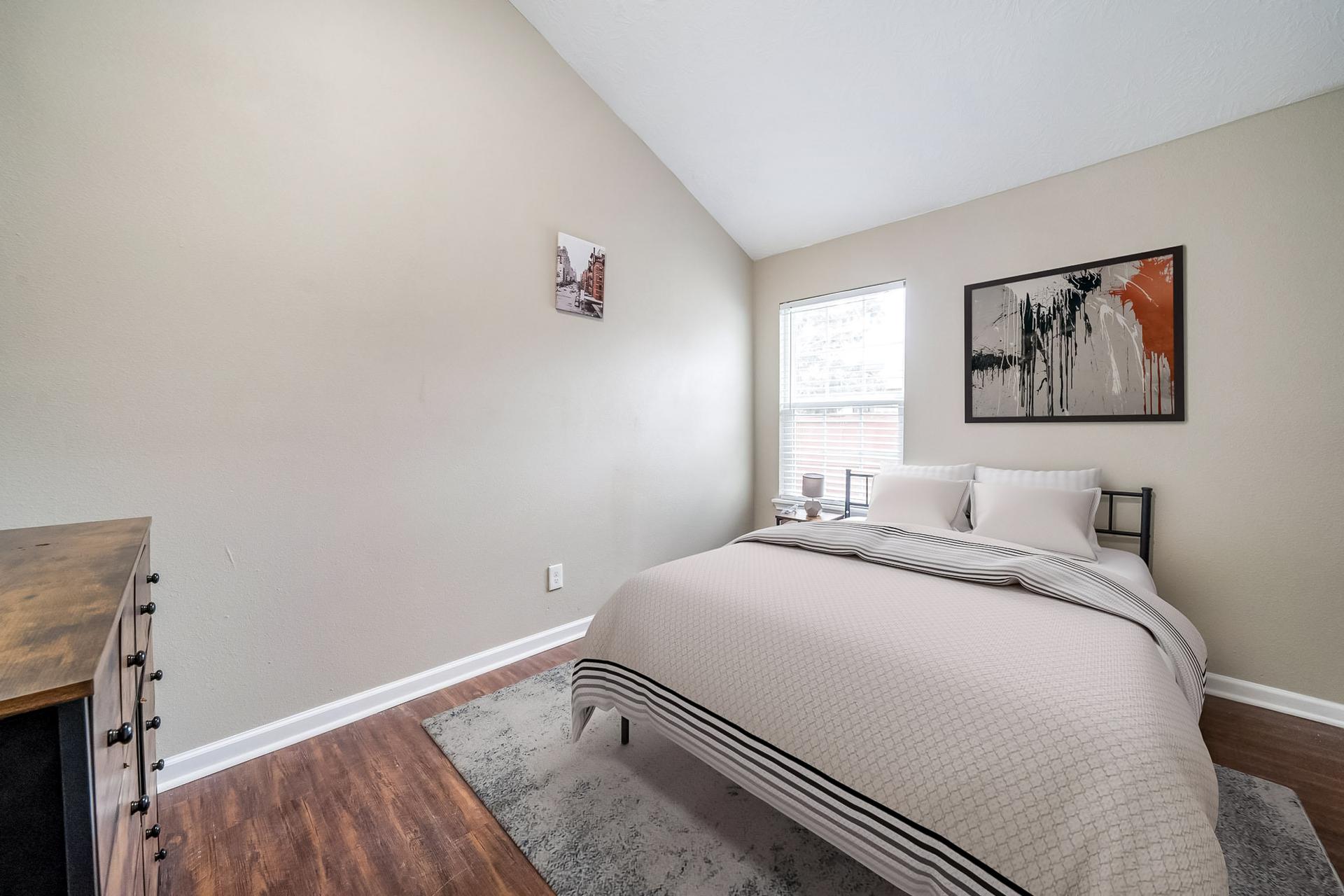 bedroom, detected:bed, window blind