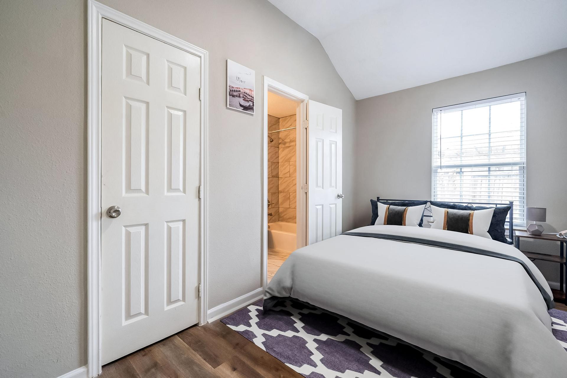 bedroom, detected:bed