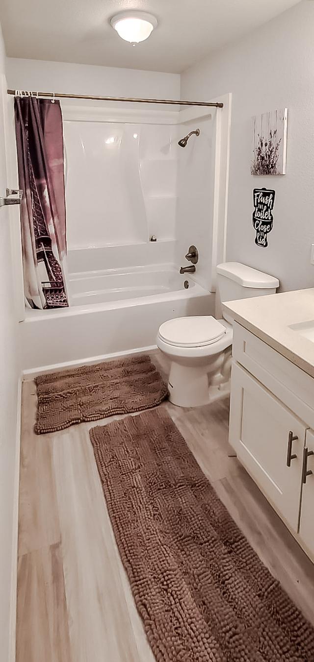 Bathroom(s)