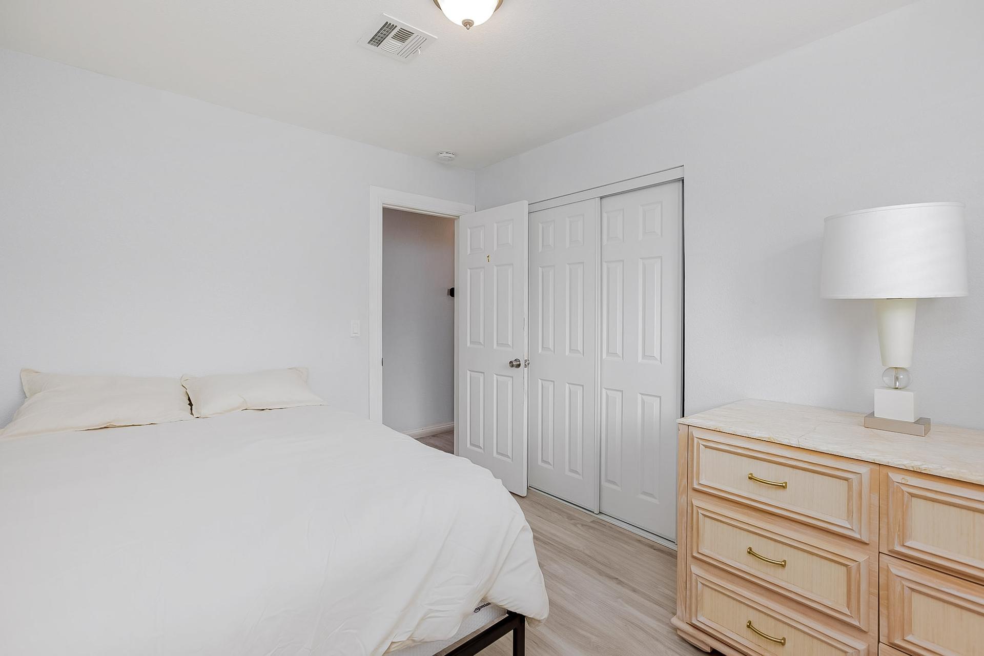 bedroom, detected:bed, ceiling fan