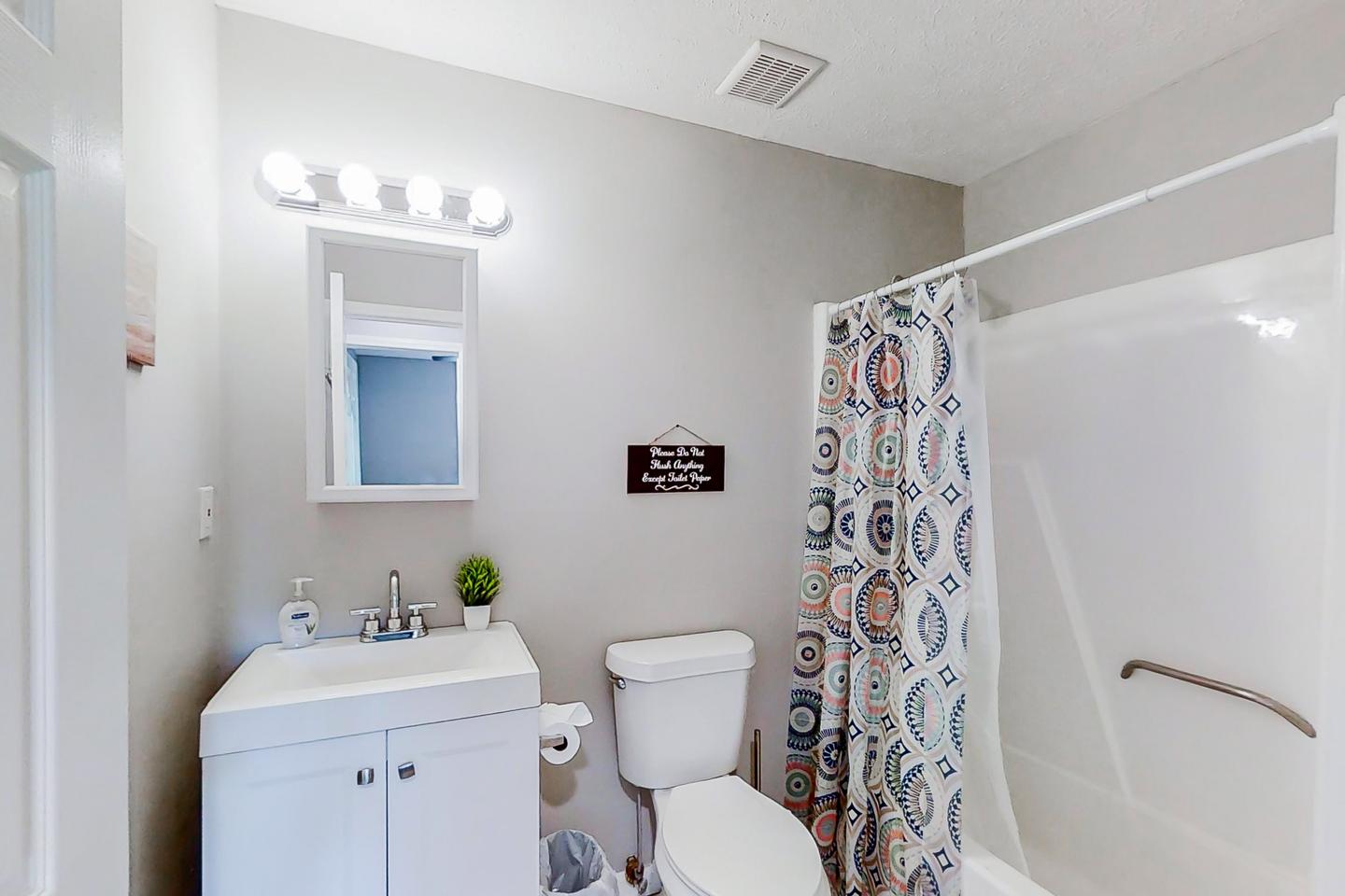 Bathroom(s)