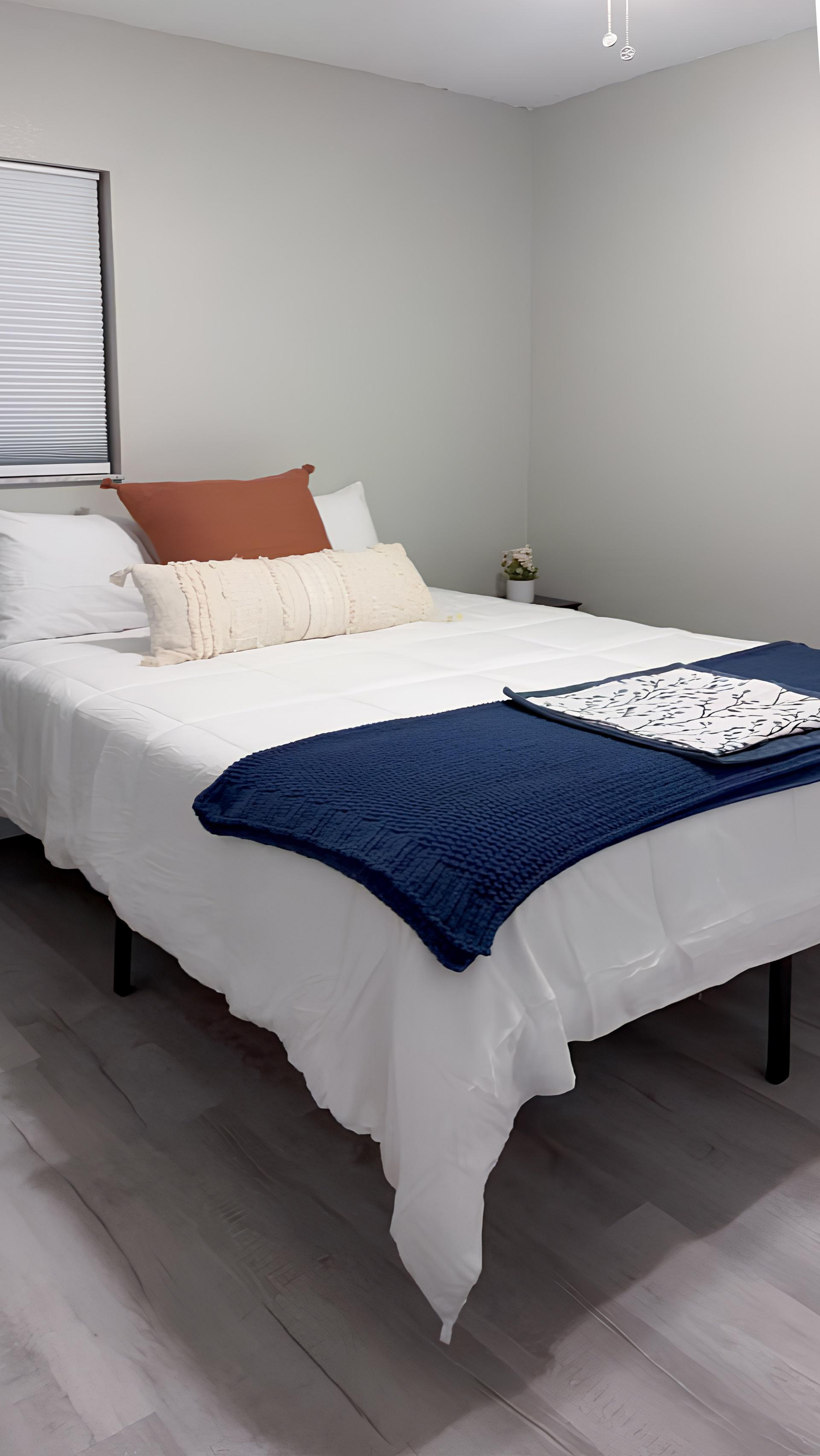 bedroom, detected:bed