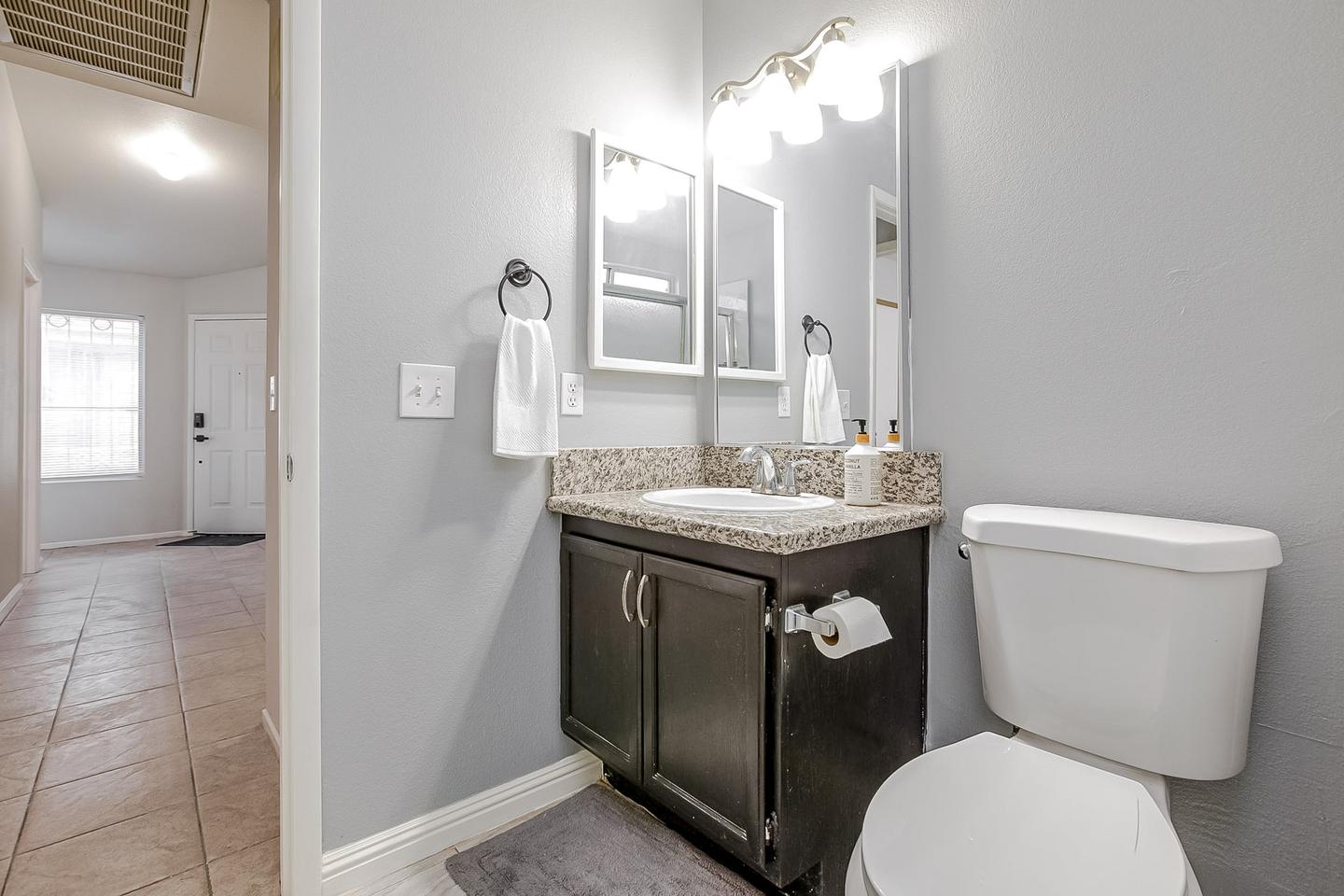 Bathroom(s)