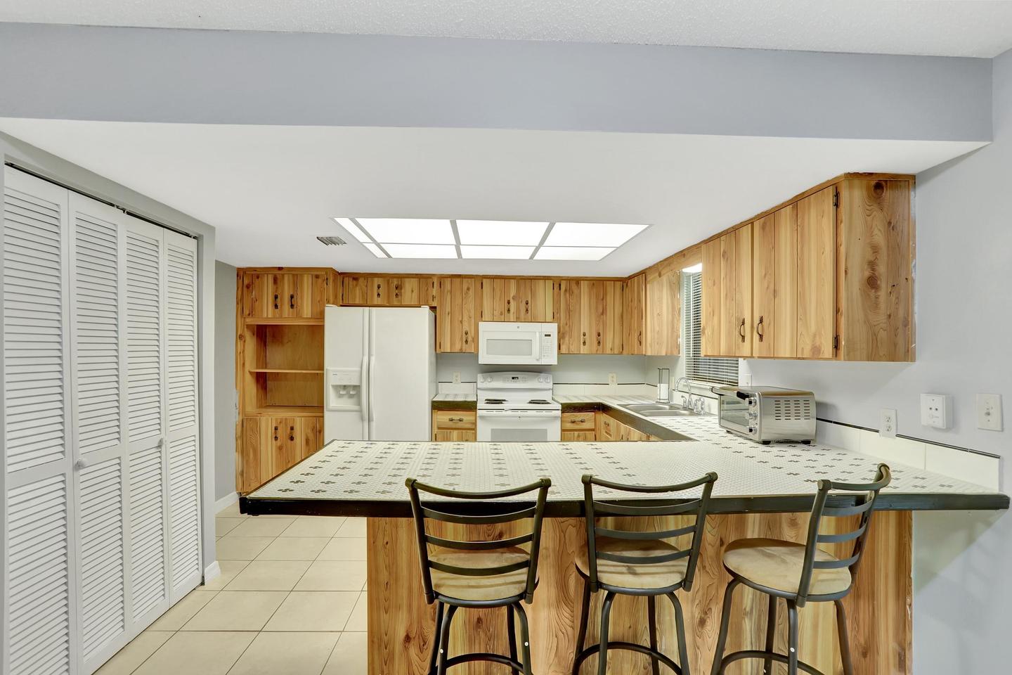 Common spaces including the kitchen