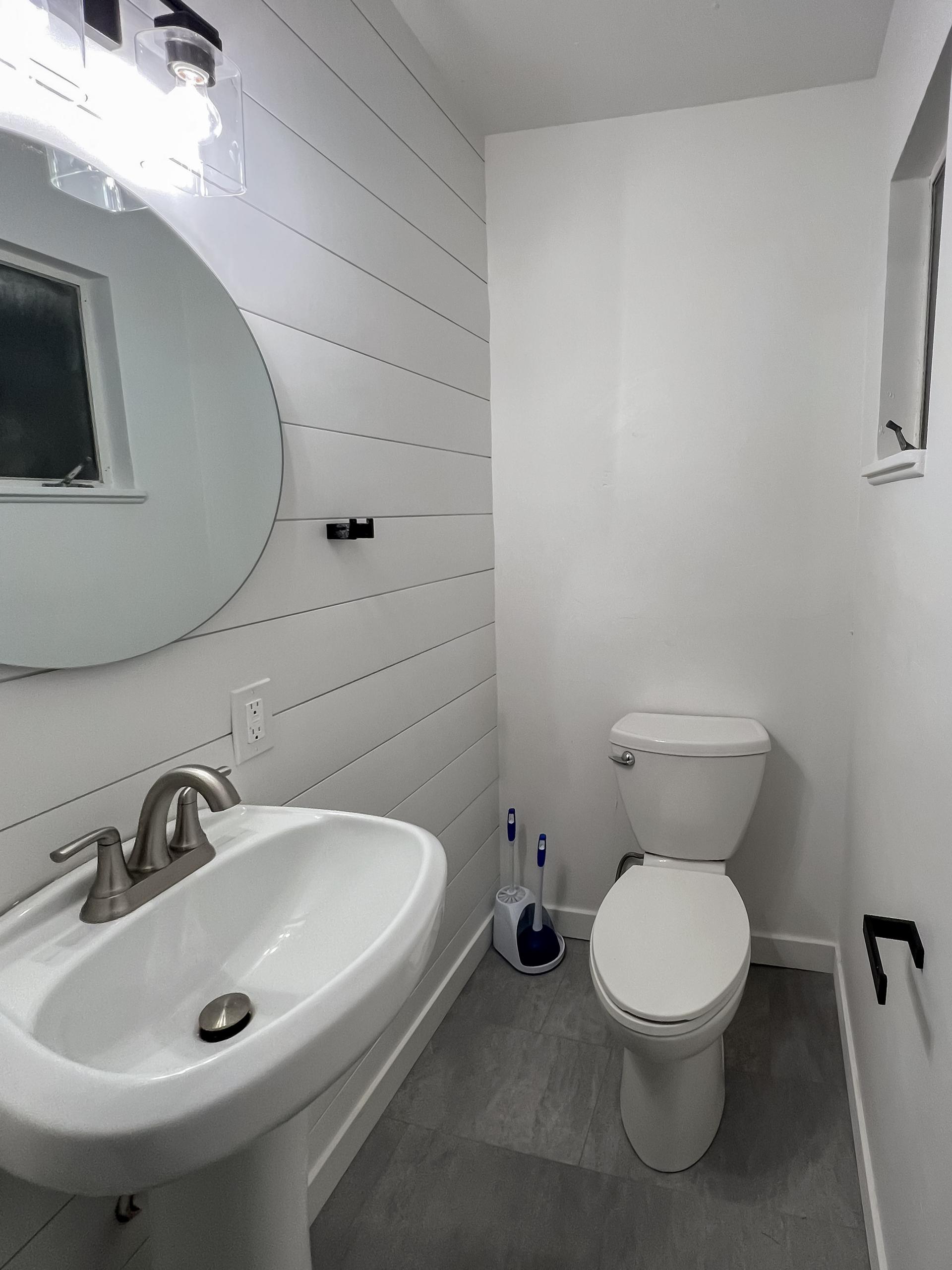 bathroom, detected: