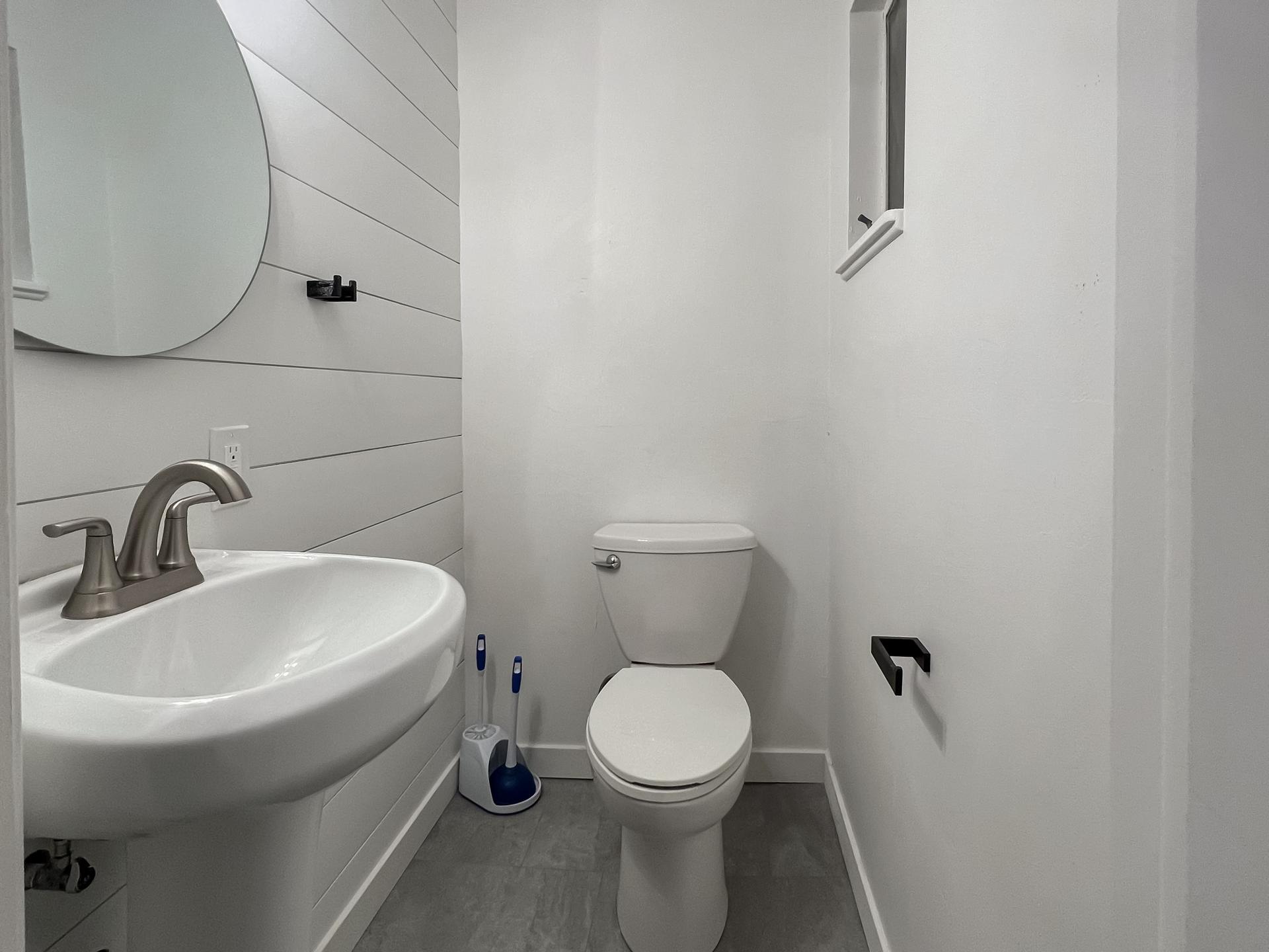 bathroom, detected: