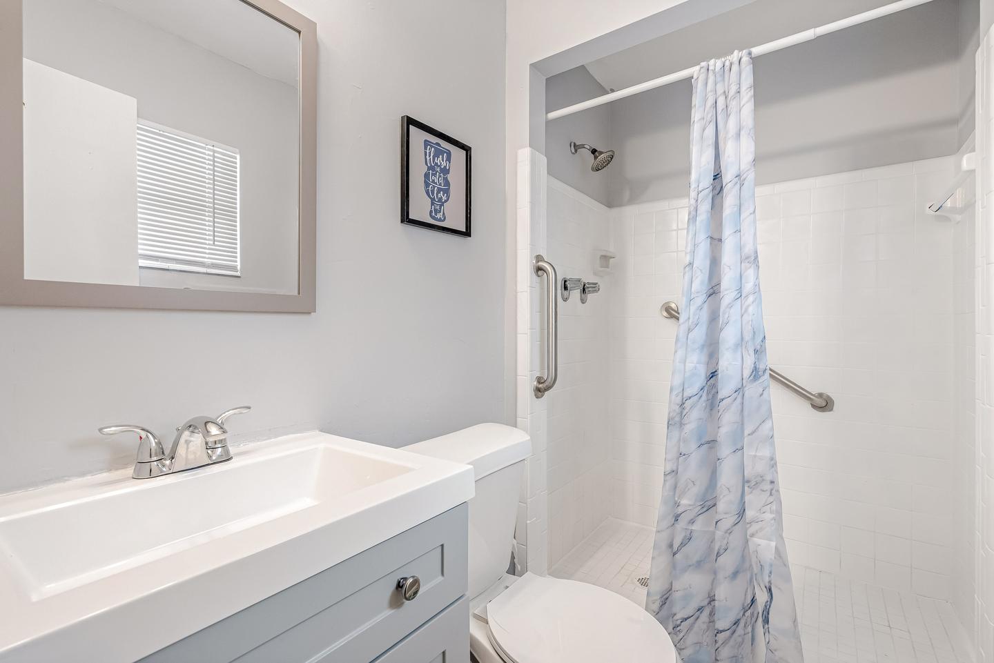 Bathroom(s)