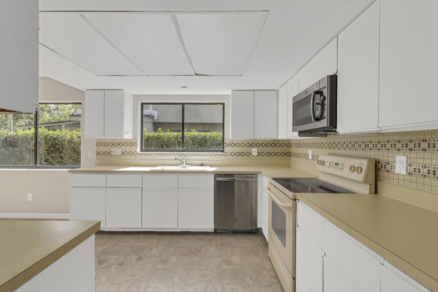 Common spaces including the kitchen