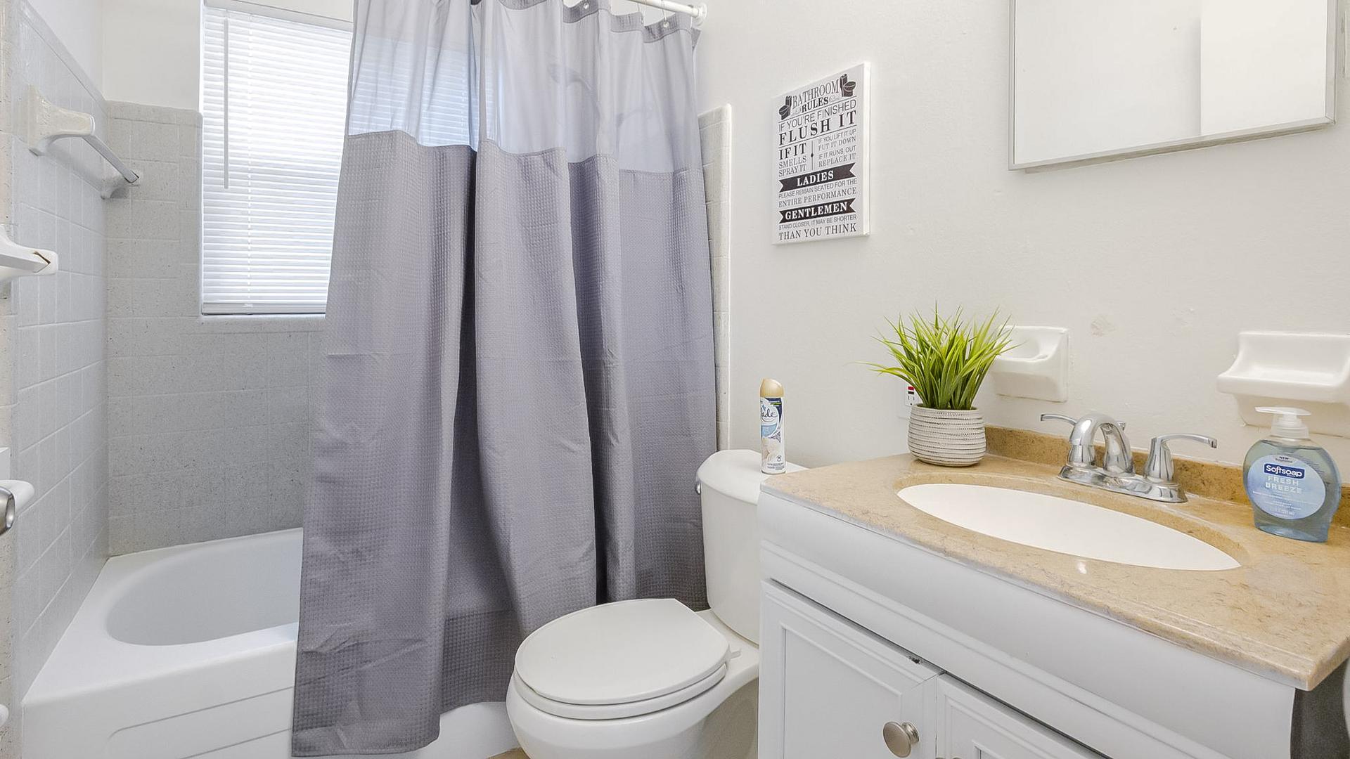 Bathroom(s)