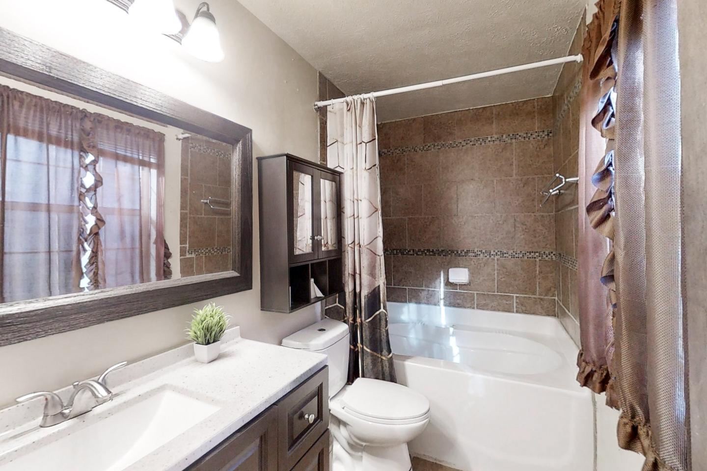 Bathroom(s)