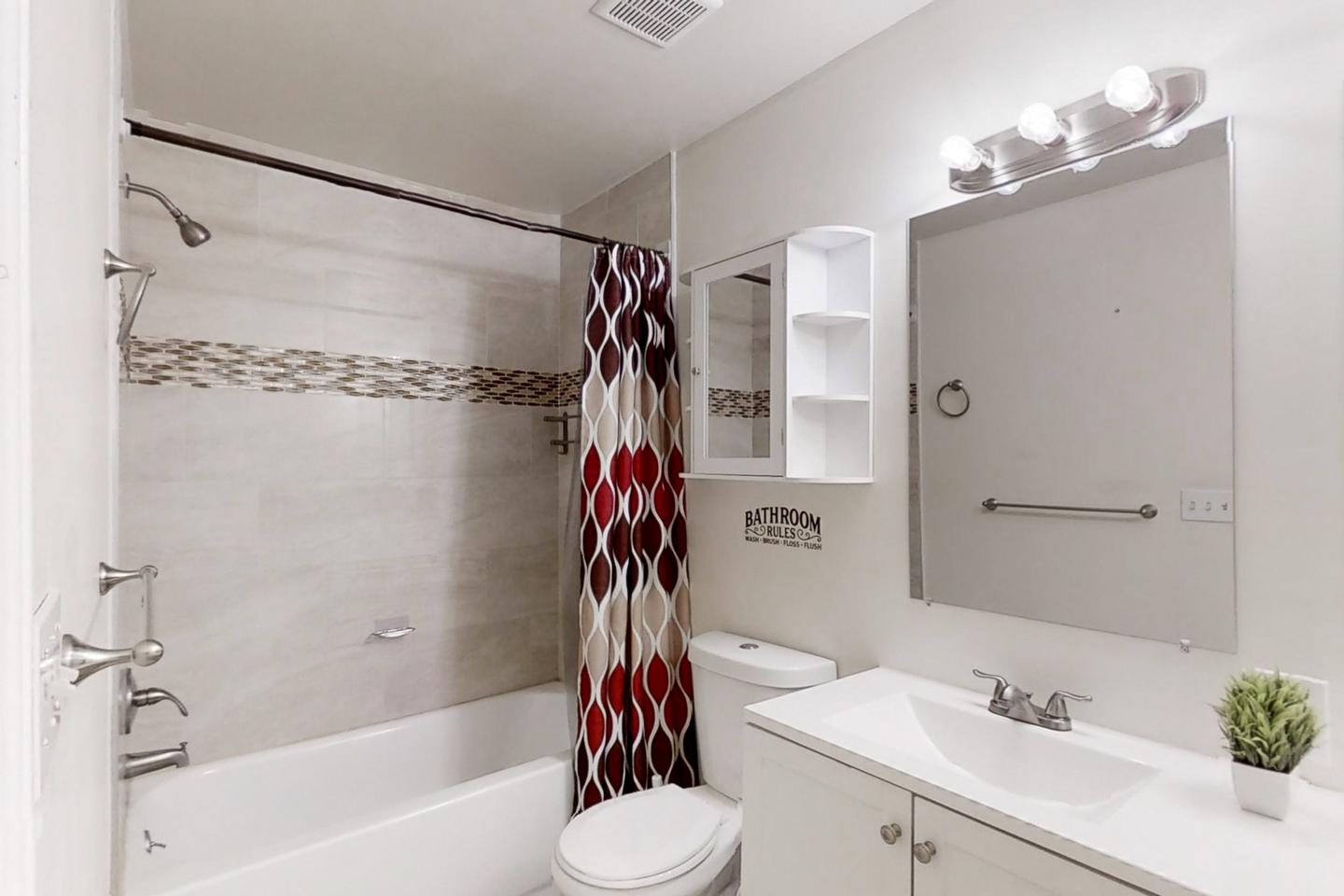 Bathroom(s)