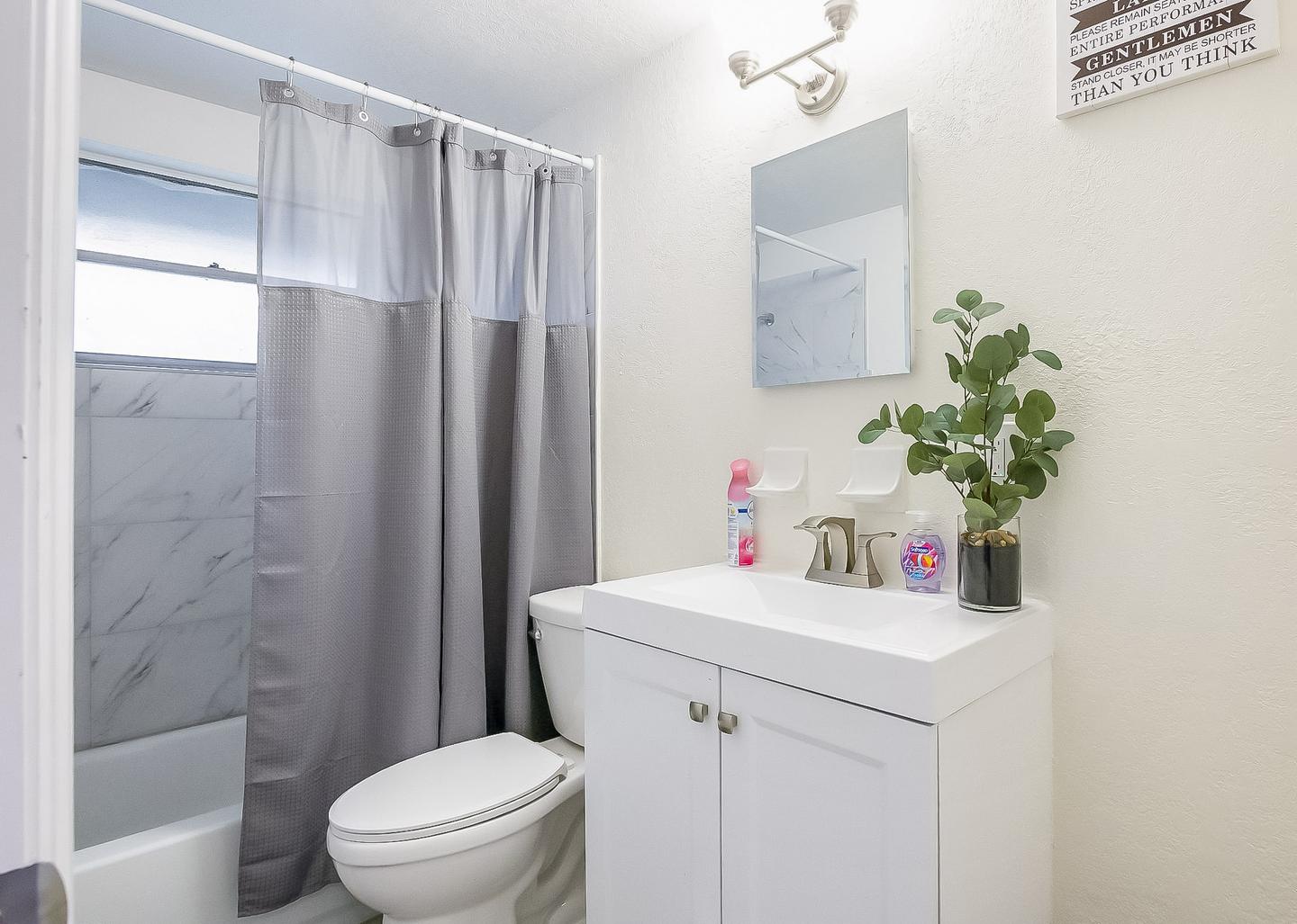 Bathroom(s)
