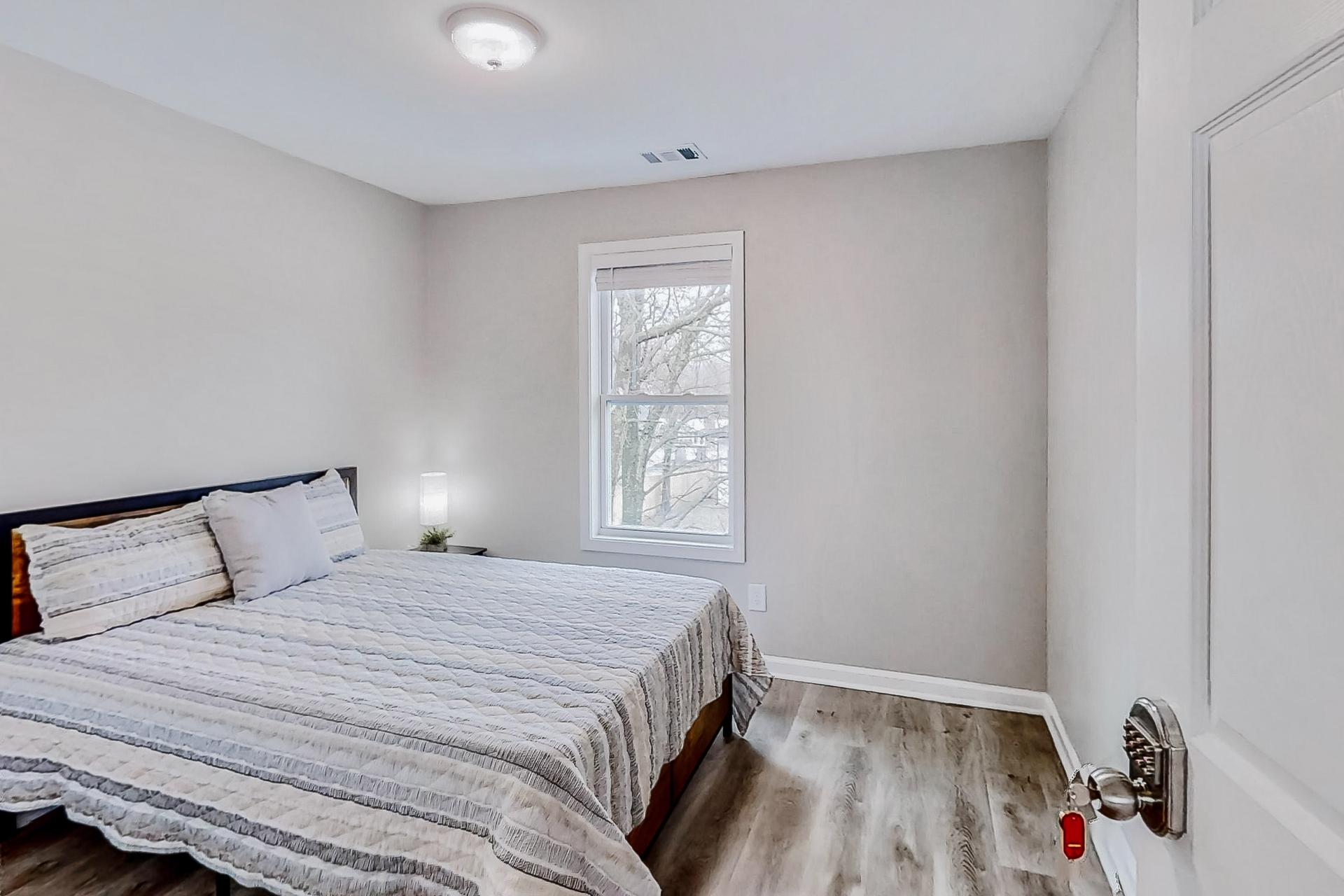 bedroom, detected:bed