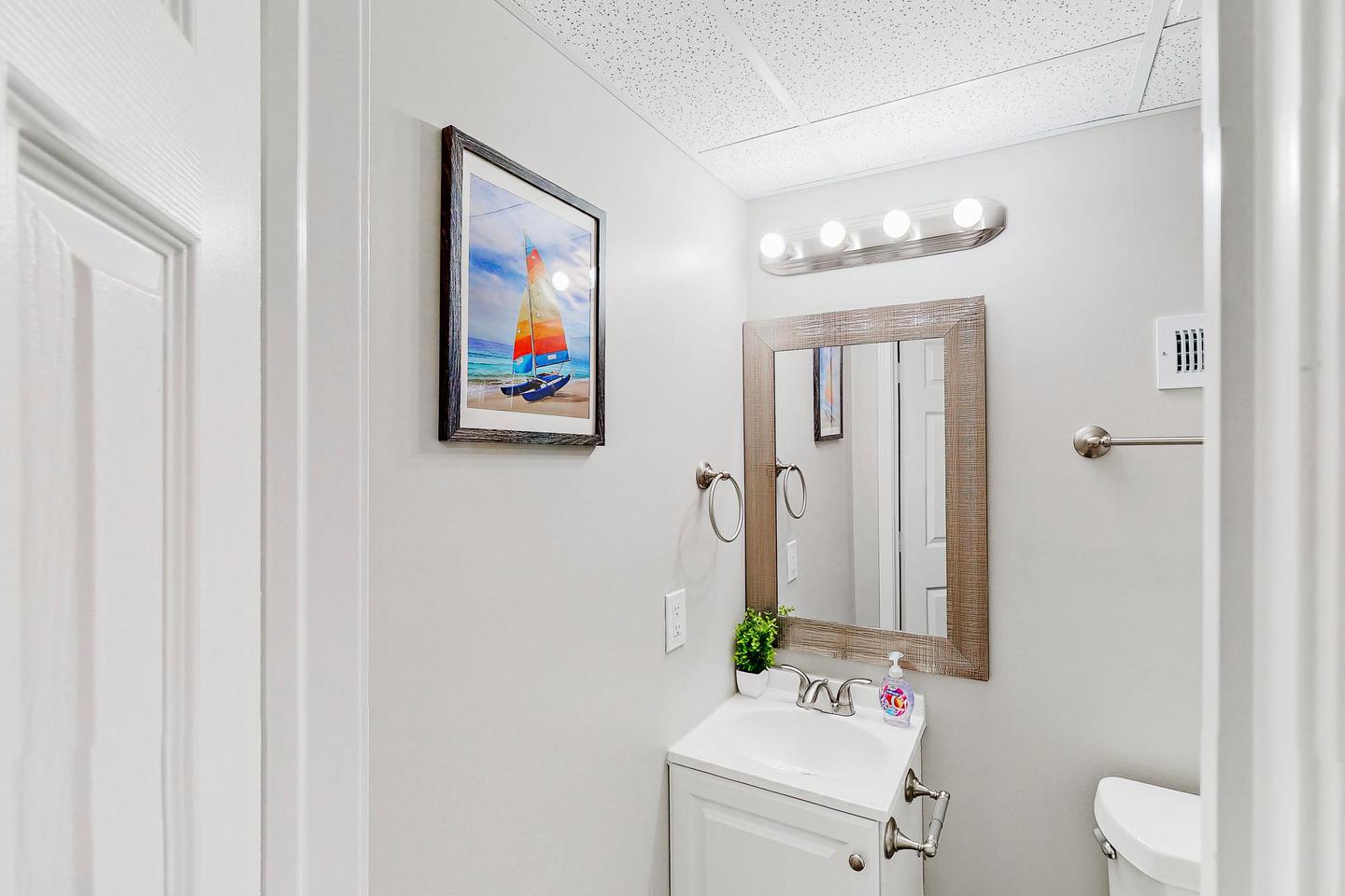 Bathroom(s)