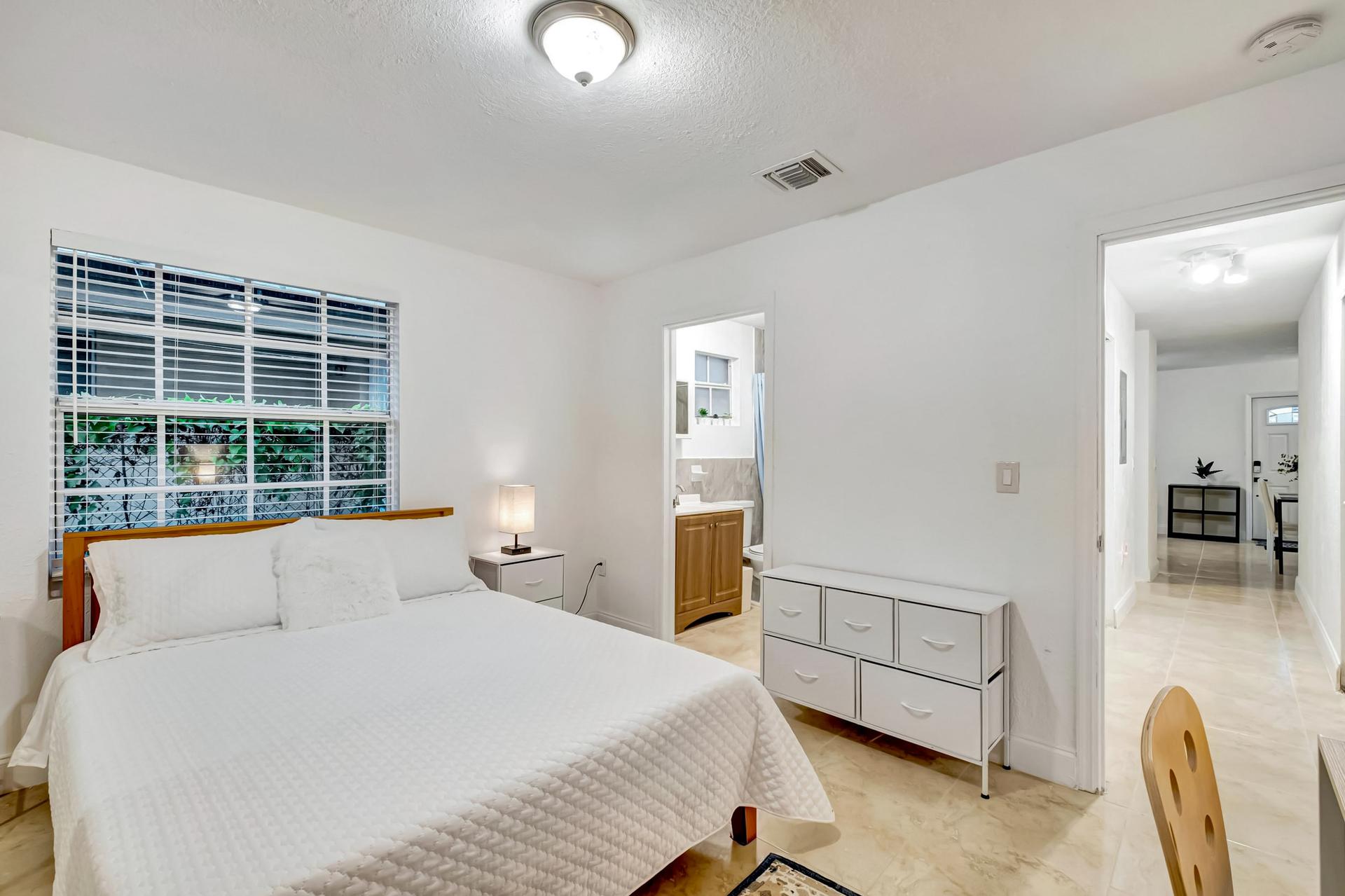 bedroom, detected:bed