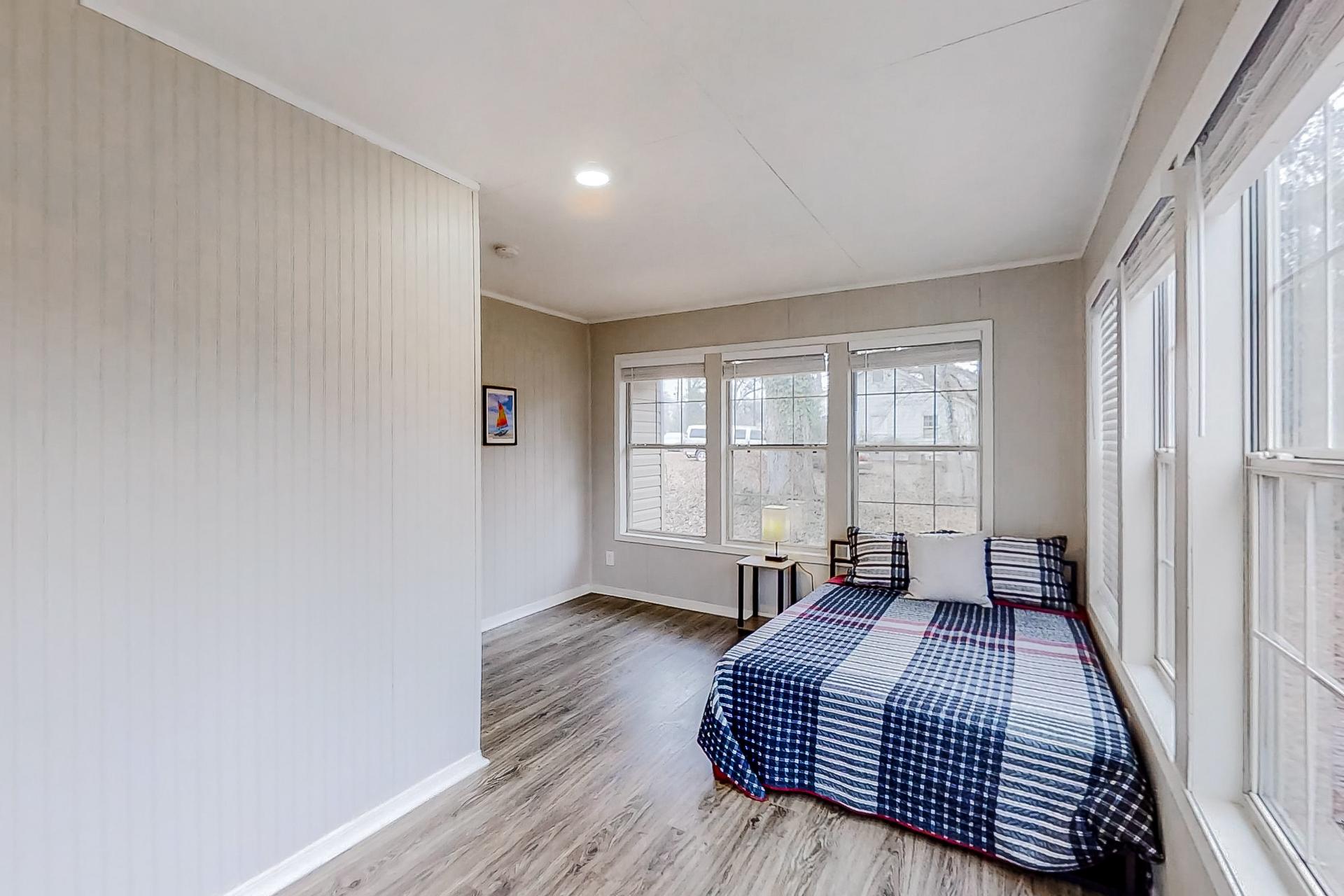 bedroom, detected:bed