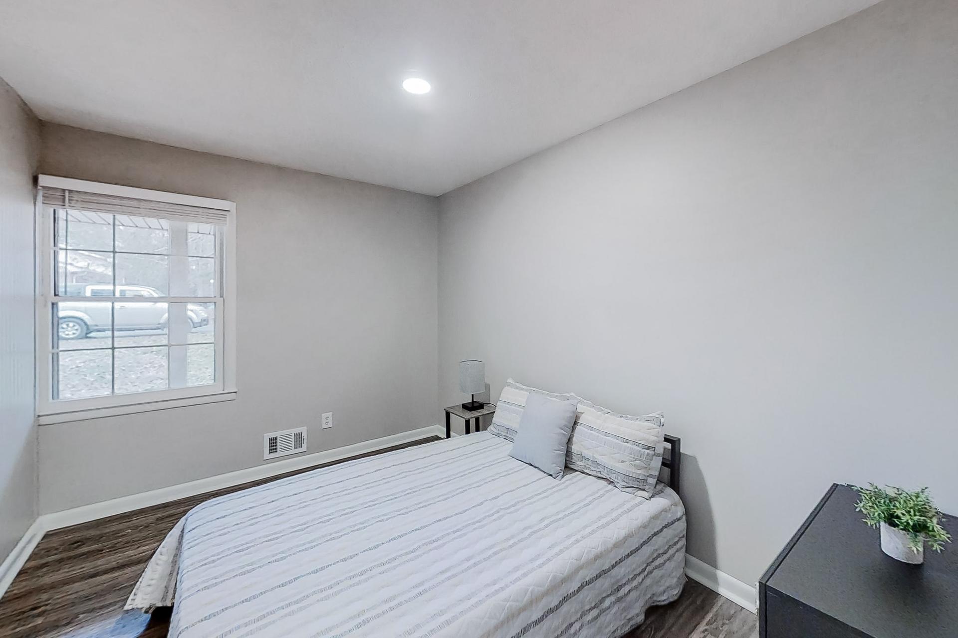 bedroom, detected:bed, window blind