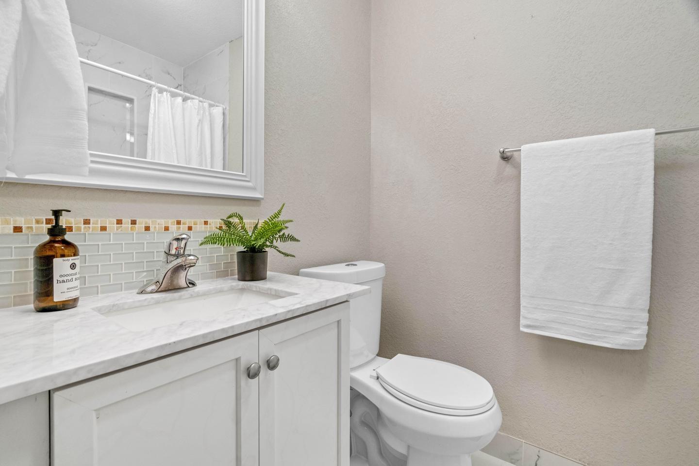 Bathroom(s)
