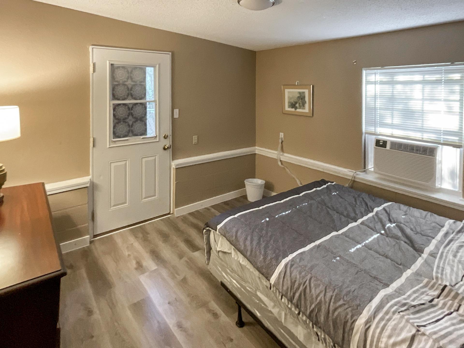 bedroom, detected:bed, window blind