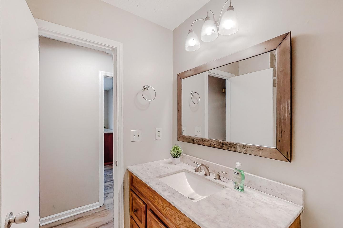 Bathroom(s)