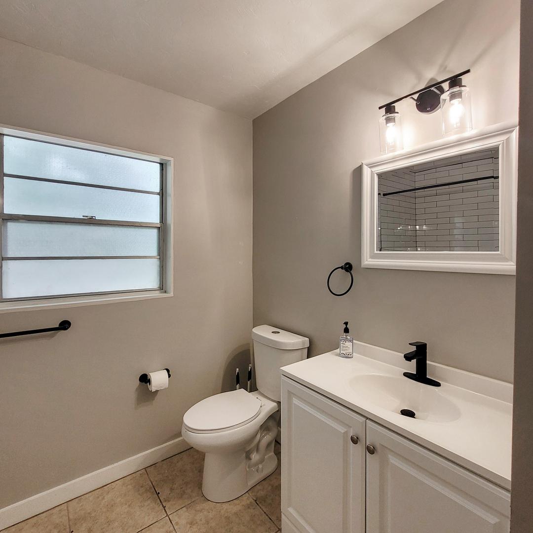 Bathroom(s)