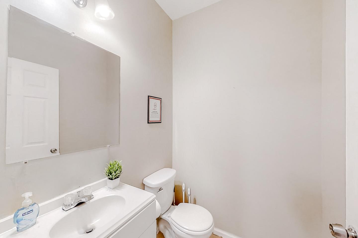 Bathroom(s)