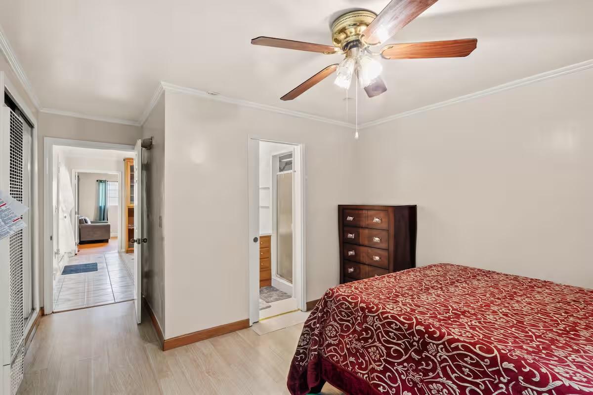 Master bedroom - bathrrom door