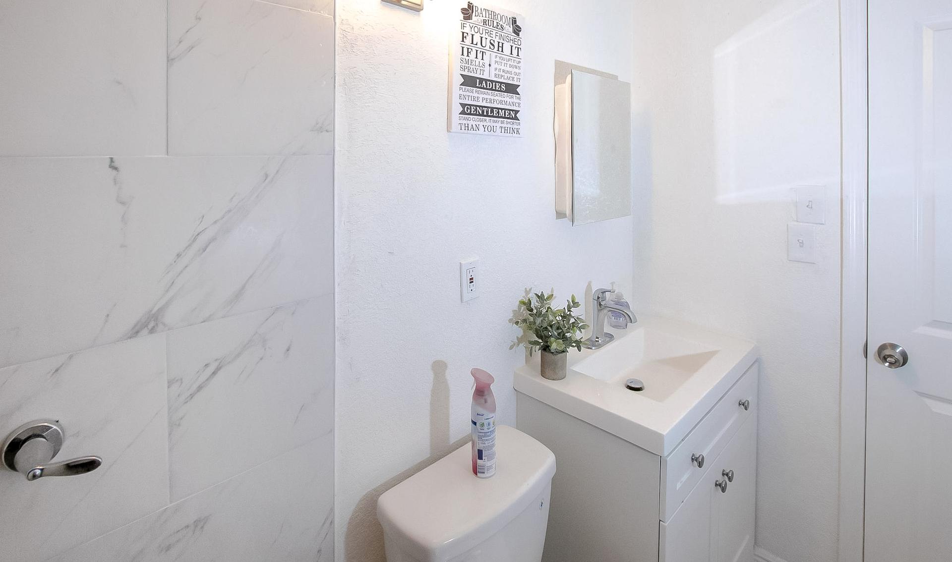 Bathroom(s)