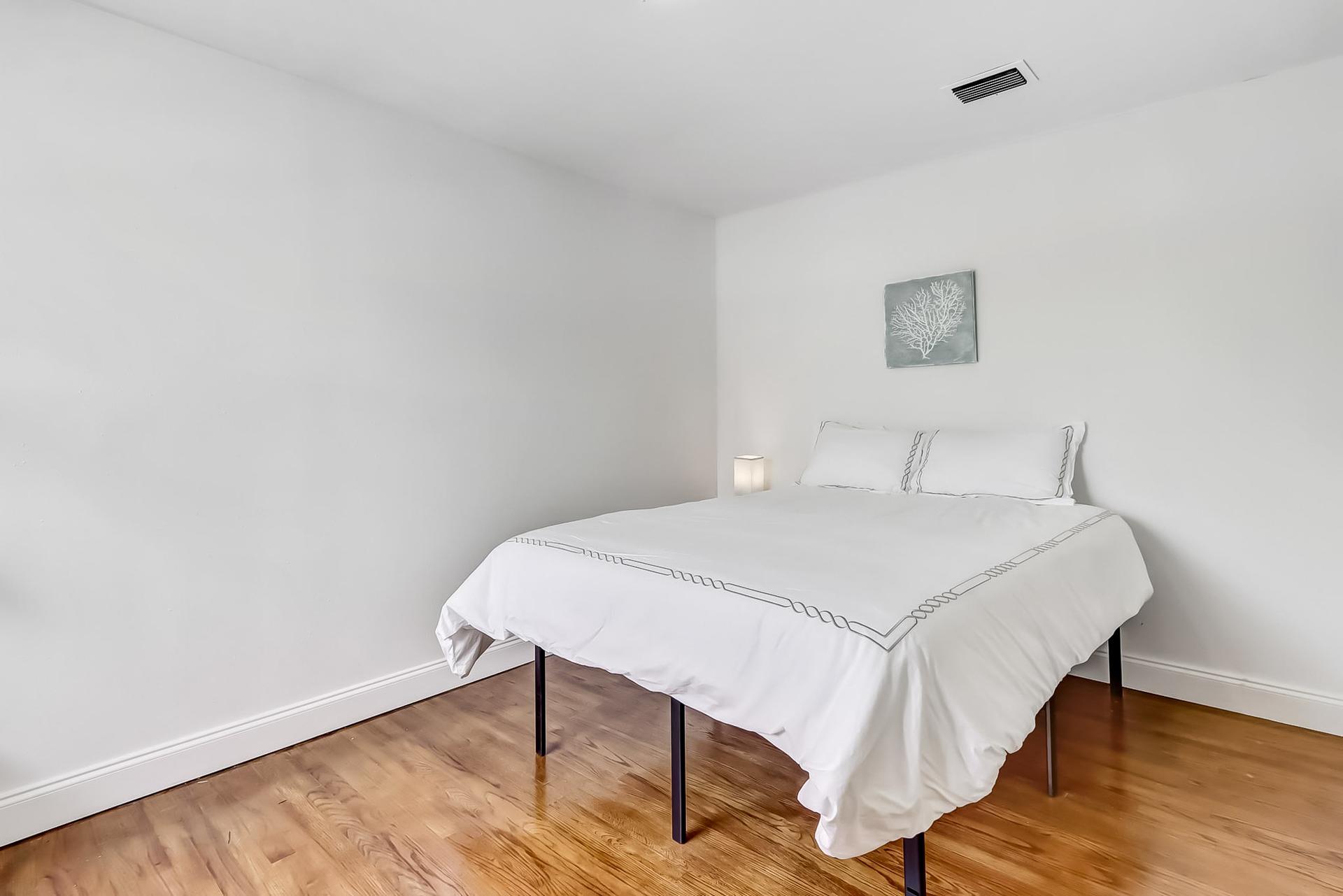 bedroom, detected:bed