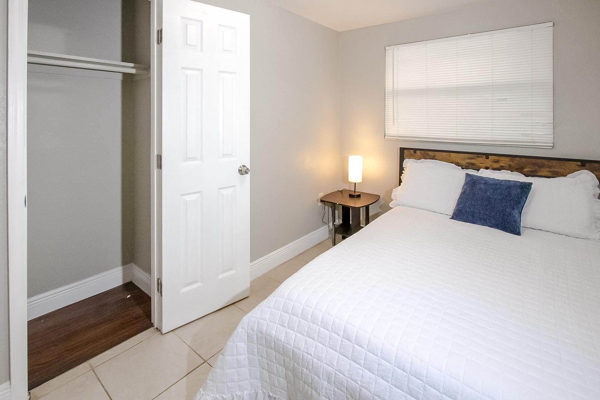 bedroom, detected:bed