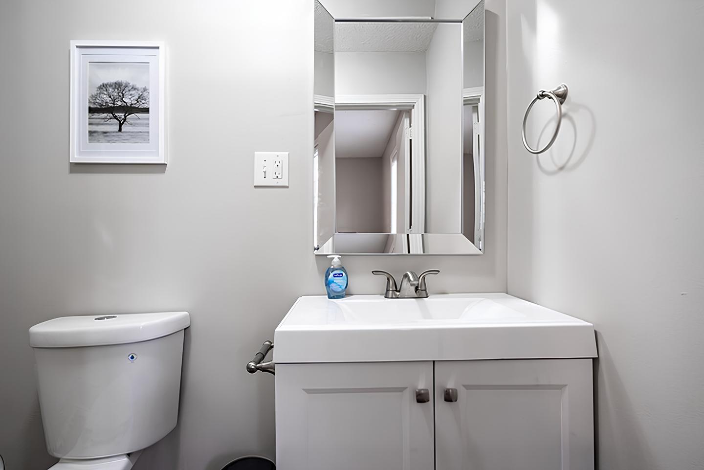 Bathroom(s)