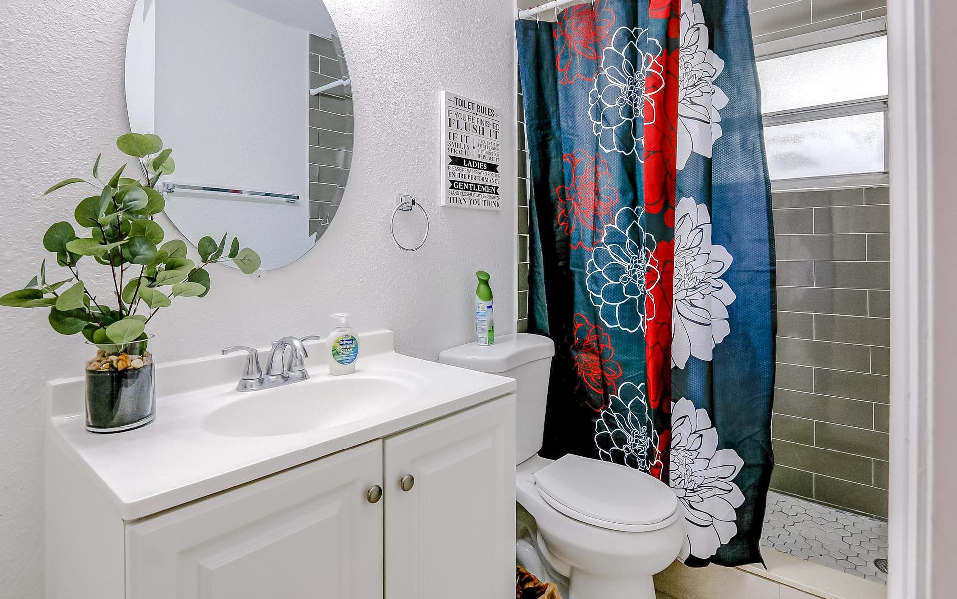 Bathroom(s)