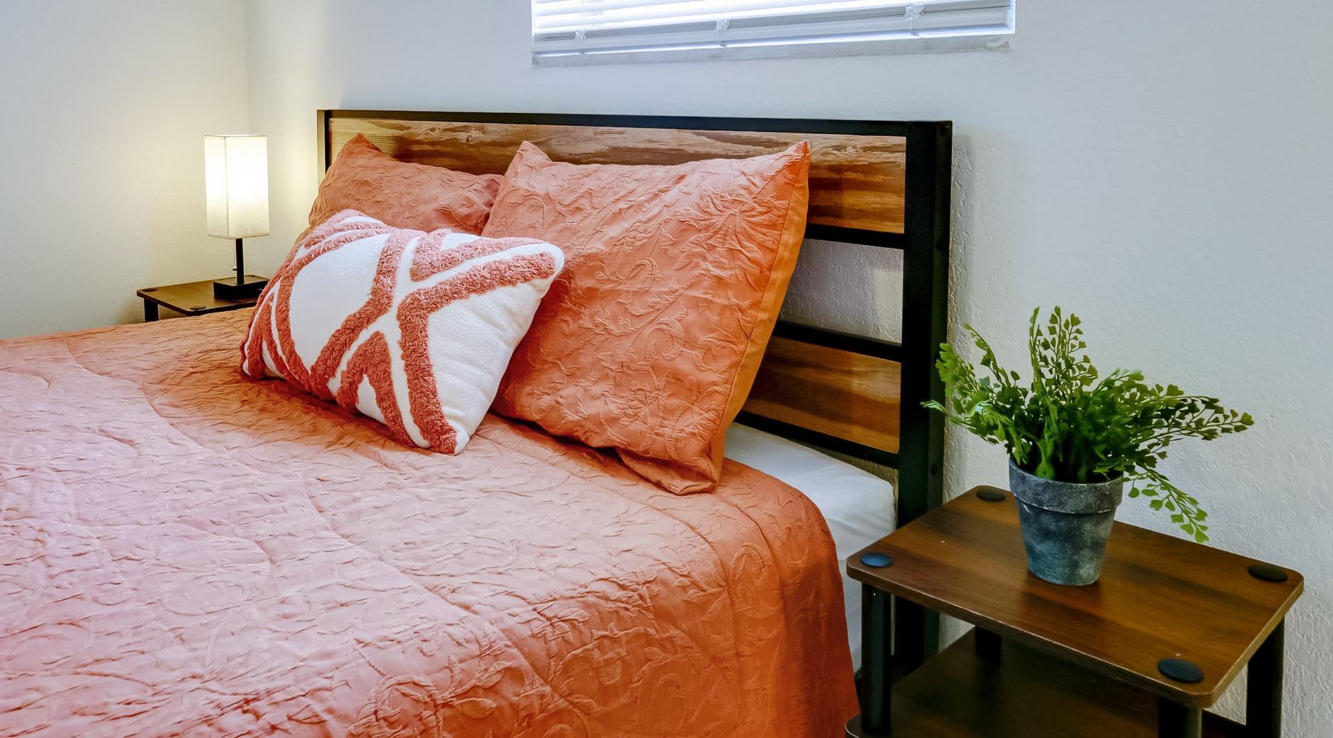 bedroom, detected:bed