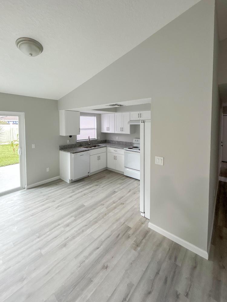 Common spaces including the kitchen