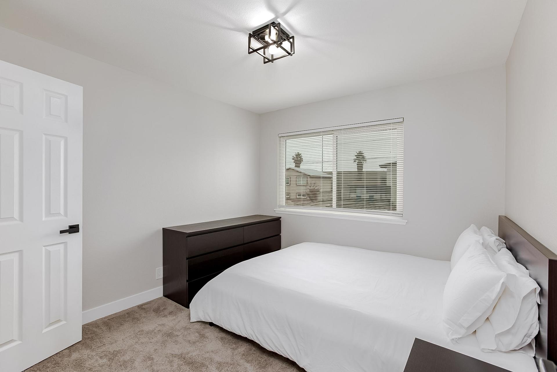 bedroom, detected:bed, ceiling fan