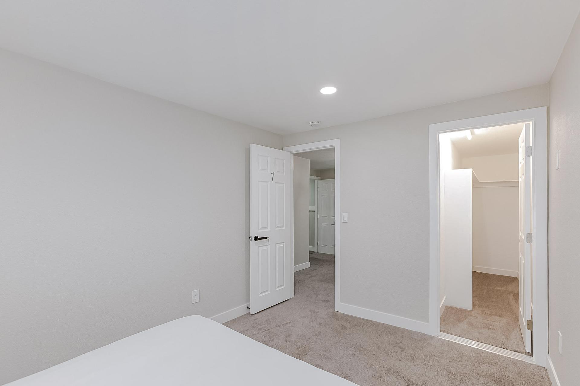 bedroom, detected:bed