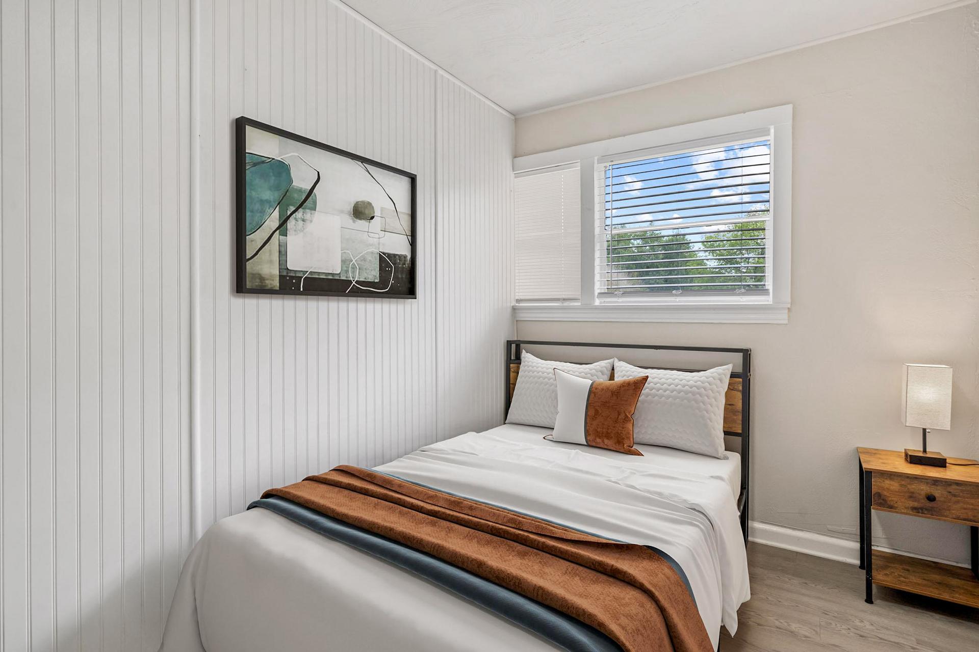 bedroom, detected:bed, window blind