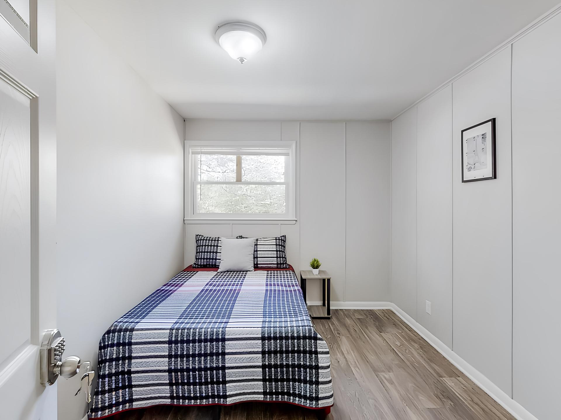 bedroom, detected:bed