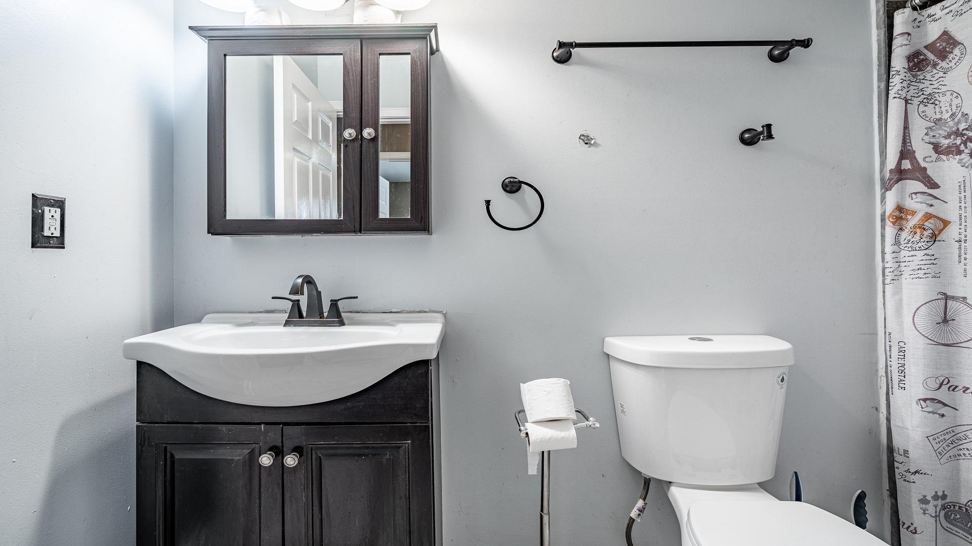 Bathroom 2