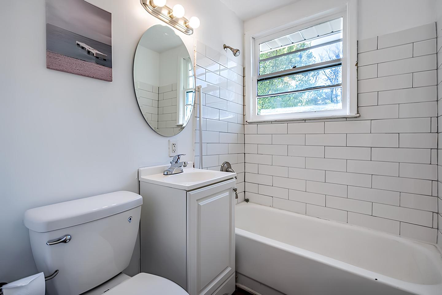 Bathroom(s)