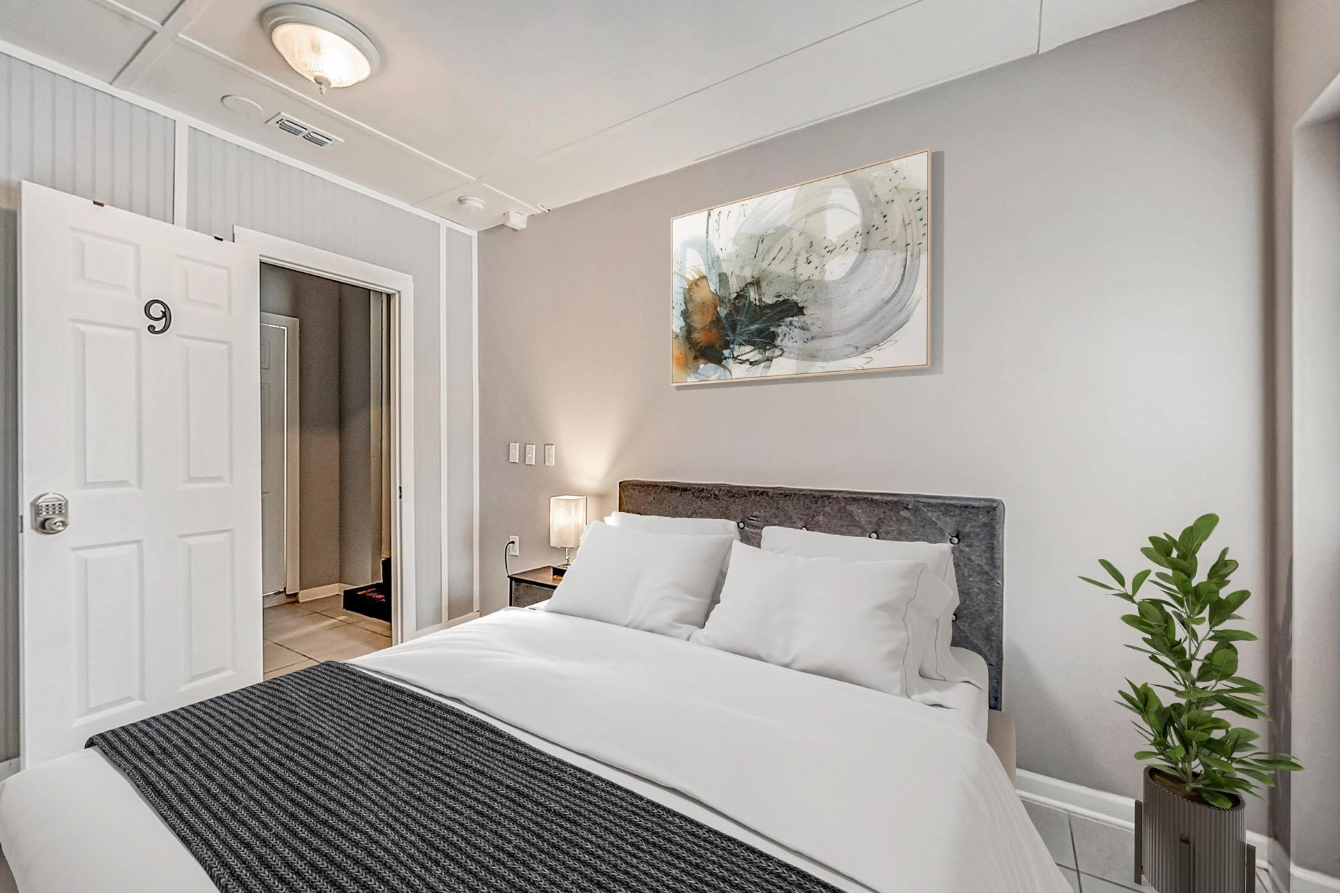 bedroom, detected:bed