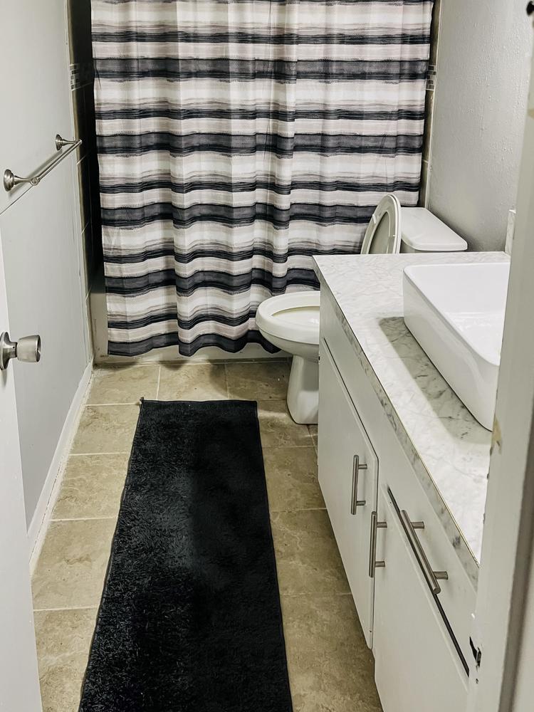 Bathroom(s)