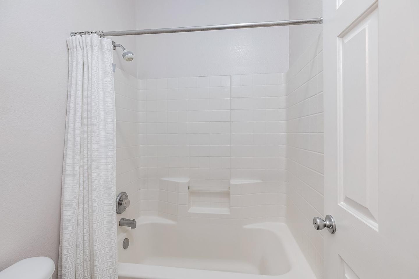 Bathroom(s)