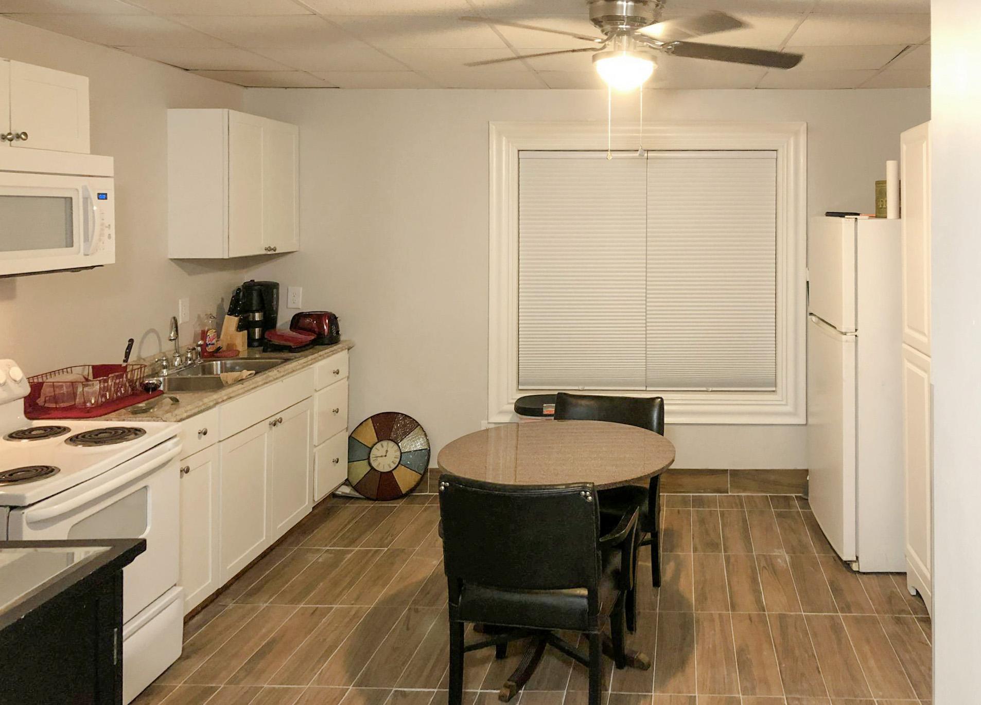 Eat in kitchen
